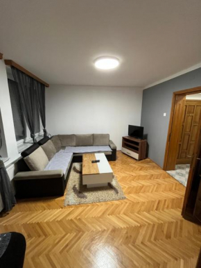 Stan na dan Apartman TRG